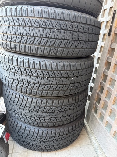 225/60R17 溝有り　ブリザック　