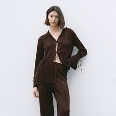 Zara ザラ シャツ タグ付きの画像