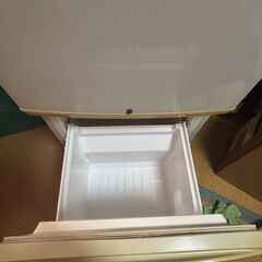 SHARP製冷蔵庫の画像