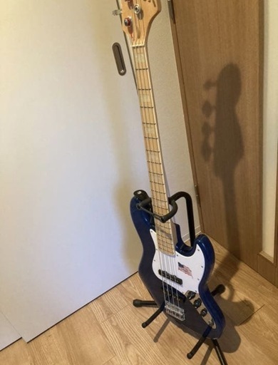 ベース