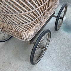 乳母車 年代物 の画像