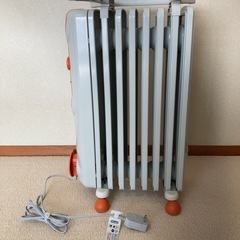 デロンギオイルヒーター JR0812-OR
の画像