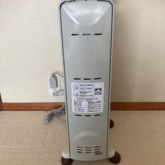 デロンギオイルヒーターJR0812-BRの画像