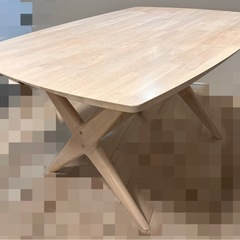 ダイニングテーブルと2人掛けチェアの画像