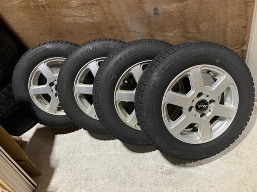 スタッドレスタイヤセット 冬タイヤ 4本 VRX2 2021年製タイヤ 145