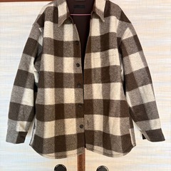 廃盤品！！　ユニクロ　オーバーシャツジャケットの画像