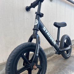 STRIDER バランスバイク 12インチ ブラックの画像