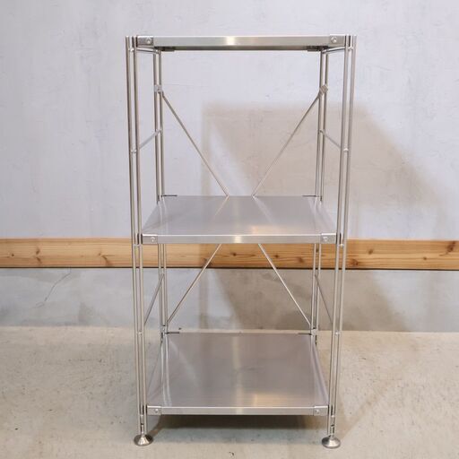 無印良品(MUJI)の人気のステンレスユニットシェルフです。ちょっとしたキッチンやランドリーラックにも♪小ぶりなサイズは学生さんの1人