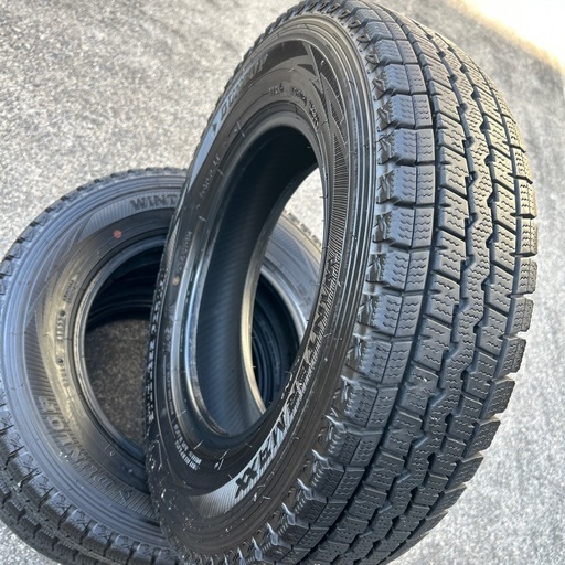 145R12 6PR ダンロップ　スタッドレスタイヤ