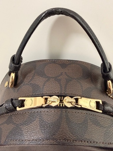 COACHコーチ　シグネチャーバックパック PVCレザー　F76622