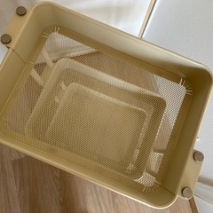 IRIS 3段 スチールワゴン 天板付き ベージュ系の画像