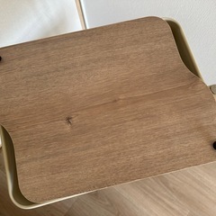 IRIS 3段 スチールワゴン 天板付き ベージュ系の画像