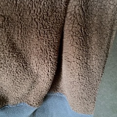 ユニクロ　裏ボア　ジップパーカー　メンズ　Sの画像