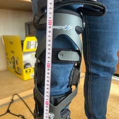 膝用装具の画像