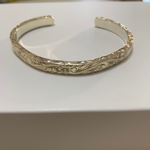 シルバーバングル