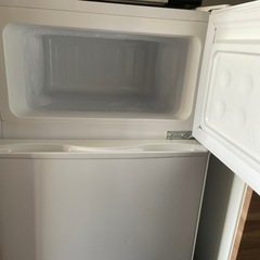 BESTEK 冷蔵庫 小型 冷凍冷蔵庫 直冷式 2ドア 85L 右開き BTMF211の画像