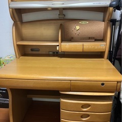 (現在、先約の方と受け渡し日時を調整中)学習机、差し上げますの画像