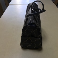 【無料】ボストン型ハンドバッグの画像