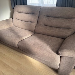 ニトリ　3人掛けソファ　スツール付きの画像