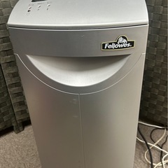 業務用　シュレッダー　fellowesの画像