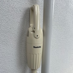 お取引中　マキタ　充電式クリーナ　CL110Dの画像