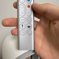 Dyson 空気清浄機能付ファンヒーター HP03の画像