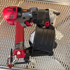 （MAX）製の高圧コイルネイラ「スーパーネイラ HN-65N2(D)」の画像