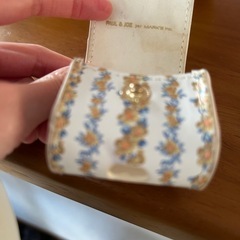 【AirPods】ケース付きの画像