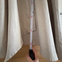 Vネック スカート ワンピース ベージュ ボタンの画像