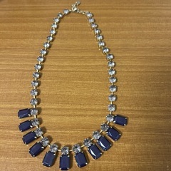 お洋服・パンツ・ネックレス・まとめ売り5点
の画像