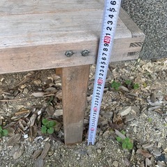 木製　椅子の画像