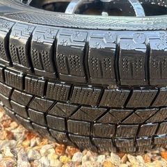 スタッドレスタイヤ　４本セット　205/55/R16の画像