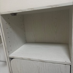 ニトリ ハンガーポール付き キッズ・ベビー収納 カラーボックスNカラボ扉付き ホワイトウォッシュの画像