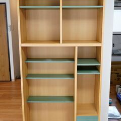 ■搬出引取限定■　本棚・カーテン付の画像