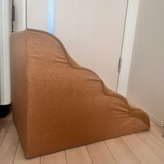 ［取引先決定］
犬猫　階段　クッションの画像