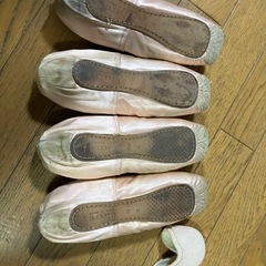 チャコット⚫️中古トウシューズ⚫️トウパット付きの画像