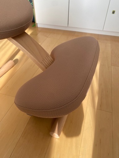 Balans Easy バランスイージーベージュ (みなみ) 北山田の椅子《チェア