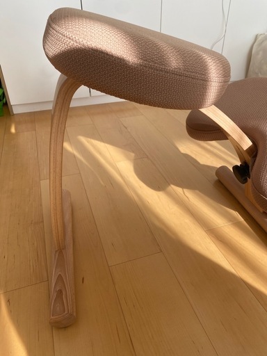 Balans Easy バランスイージーベージュ (みなみ) 北山田の椅子《チェア