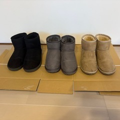 ムートンブーツ3色の画像