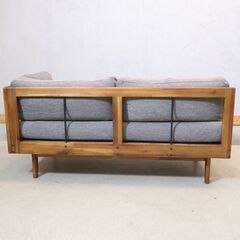 unico(ウニコ)のSWELLA(スウェラ) ベンチアーム。天然木のフレームと背面のアイアンがラフでカジュアルな印象のラブソファ。西海岸スタイルや男前インテリアにもおススメです♪/アーム付きの画像