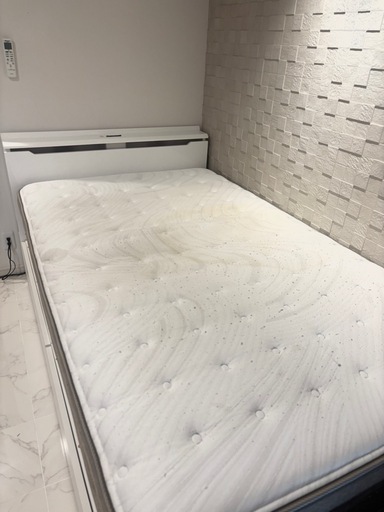 ニトリセミダブルマットレスNスリープラグジュアリー (なな) 中崎町の