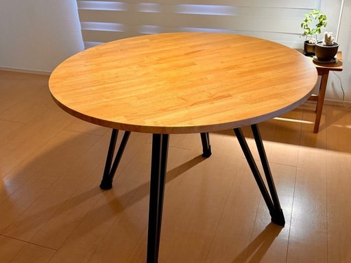 KANADEMONO】THE CAFE TABLE / ラバーウッド Natural × 4Pin_Triangle