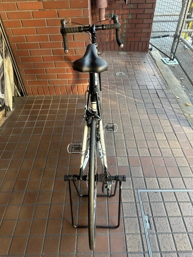 Cannondale（キャノンデール）軽量アルミフレーム　カーボンフォーク　2×8speed　ブラック