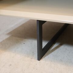 人気のFrancfranc(フランフラン)で扱われていたシクーロ サイドボードです。シンプルで大容量の収納を備えるモダンなデザインのリビングボードはテレビボードとしても◎♪の画像