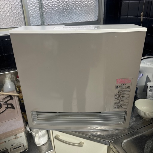 ガス
ヒーター