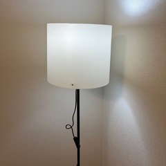 IKEA   フロアランプ
の画像