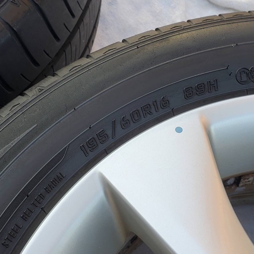 （お話し中）バリ山　日産セレナ純正アルミホイール　195/60R16 ダンロップ　エナセーブRV505