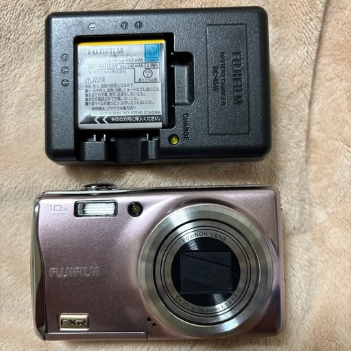 中古（目立った傷や汚れなし） | FUJIFILM デジタルカメラ FinePix (ファインピックス) F70 EXR ピンク F FX-F70EXR P