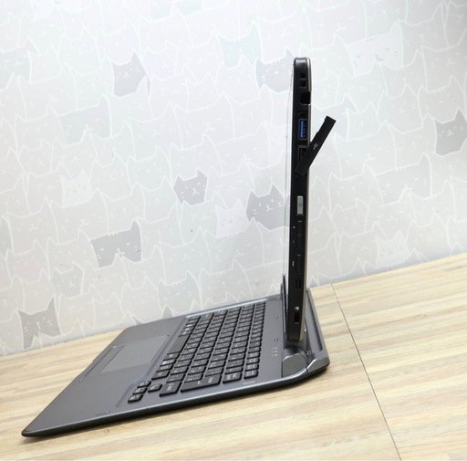 美品　高速　富士通 タブレット　core m3＋SSD128GB