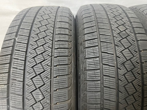 225/65R17 96H ピレリ　ホイル付き　社外17インチ7J+53  PCD114.3/5H